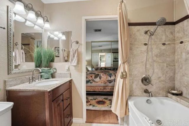 8975 Lawrence Welk 284, Escondido, CA 92026