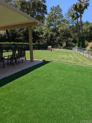 8975 Lawrence Welk 284, Escondido, CA 92026