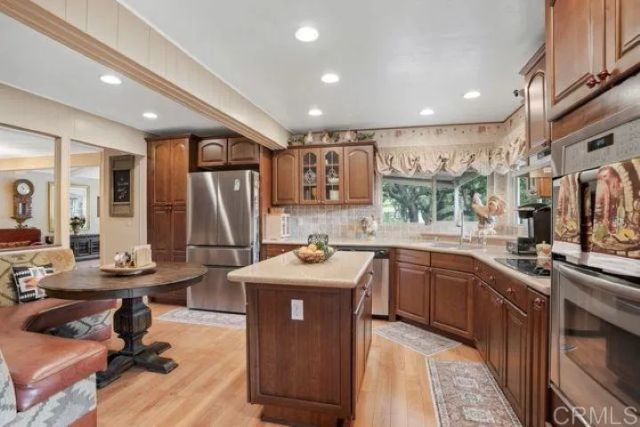 8975 Lawrence Welk 284, Escondido, CA 92026