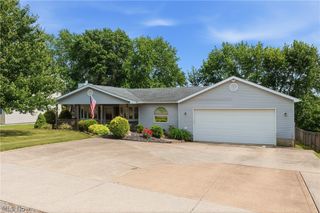 5766 Drenta Circle SW, Navarre, OH 44662
