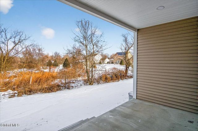 3 Elena Court, Halfmoon, NY 12118