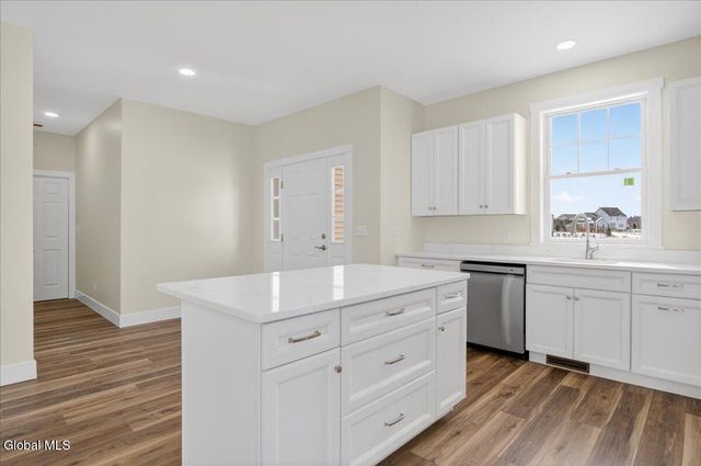 3 Elena Court, Halfmoon, NY 12118