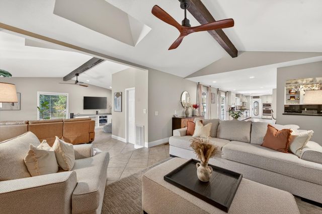 8570 Gunner Way, Fair Oaks, CA 95628