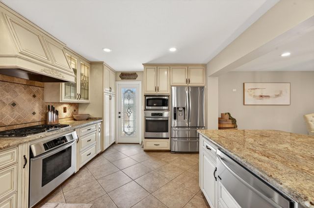 8570 Gunner Way, Fair Oaks, CA 95628