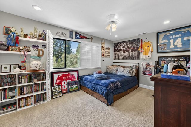 8570 Gunner Way, Fair Oaks, CA 95628