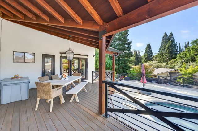 8570 Gunner Way, Fair Oaks, CA 95628