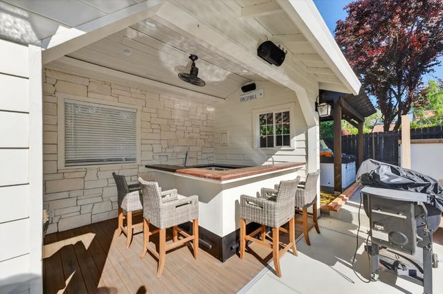 8570 Gunner Way, Fair Oaks, CA 95628