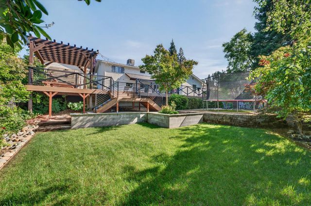 8570 Gunner Way, Fair Oaks, CA 95628