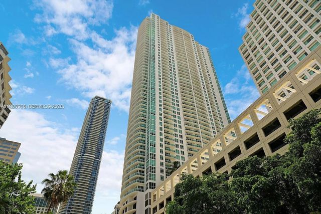 950 Brickell Bay Dr 3710, Miami, FL 33131