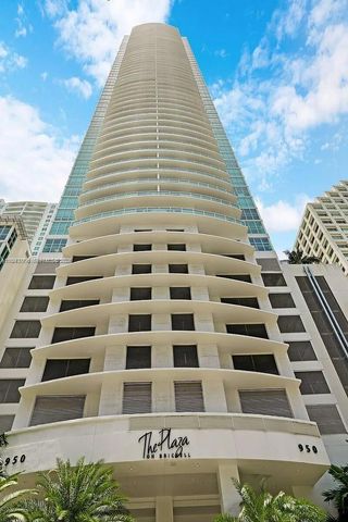 950 Brickell Bay Dr 3710, Miami, FL 33131