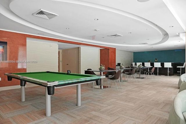 950 Brickell Bay Dr 3710, Miami, FL 33131