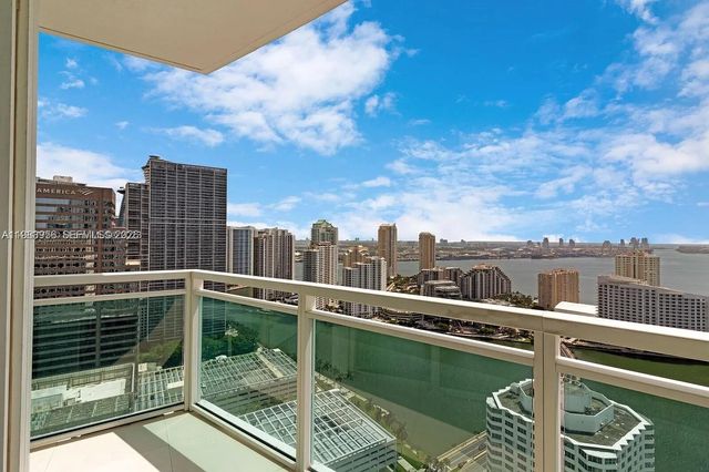 950 Brickell Bay Dr 3710, Miami, FL 33131