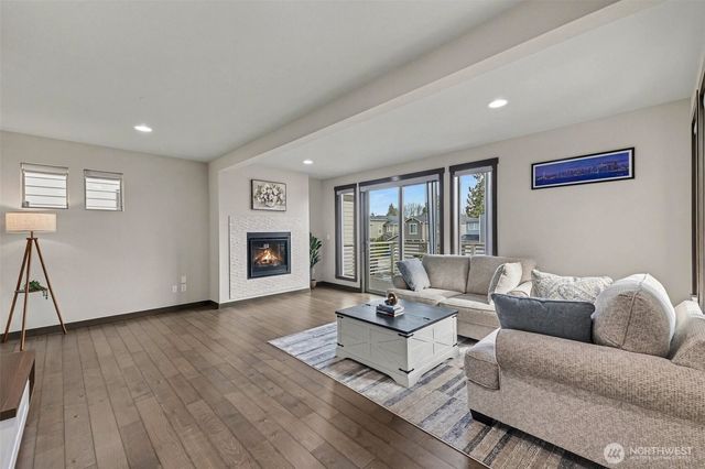 18320 3rd Drive SE, Bothell, WA 98012