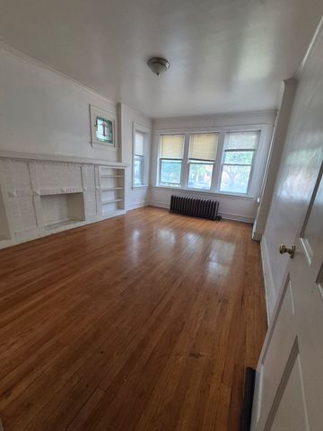 4722 N Kennicott Avenue 1, Chicago, IL 60630