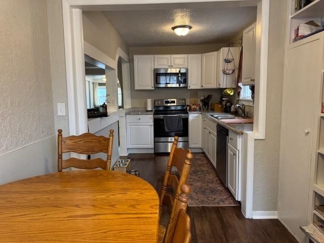 11100 E 11th Street S, Independence, MO 64054