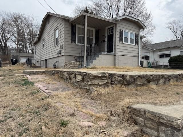 11100 E 11th Street S, Independence, MO 64054