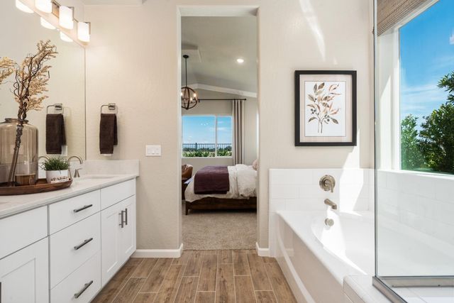 675 Solar Lane, Clovis, CA 93619