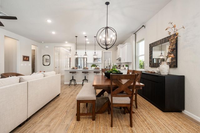 675 Solar Lane, Clovis, CA 93619