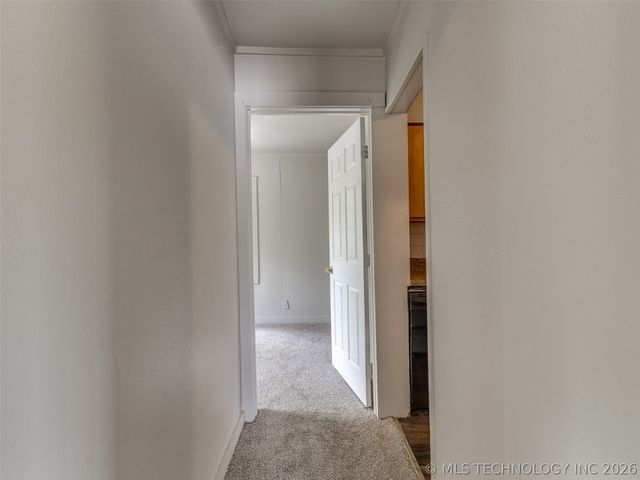1028 Valley Drive, Sand Springs, OK 74063