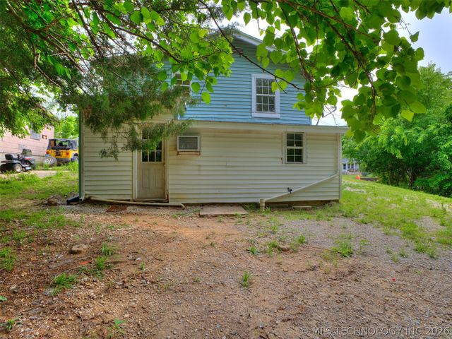 1028 Valley Drive, Sand Springs, OK 74063
