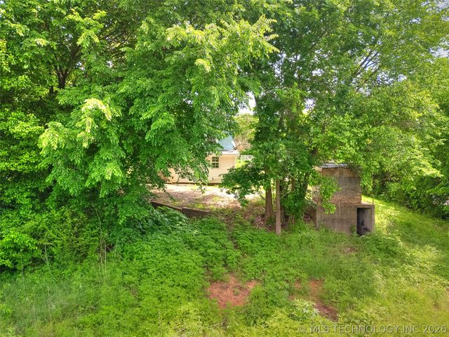 1028 Valley Drive, Sand Springs, OK 74063