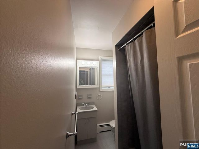 29 Pine Street 2, Lodi, NJ 07644