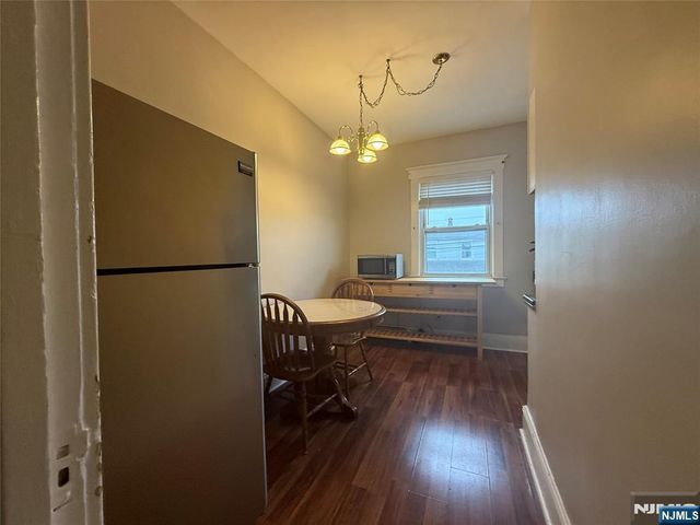 29 Pine Street 2, Lodi, NJ 07644