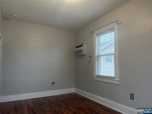 29 Pine Street 2, Lodi, NJ 07644