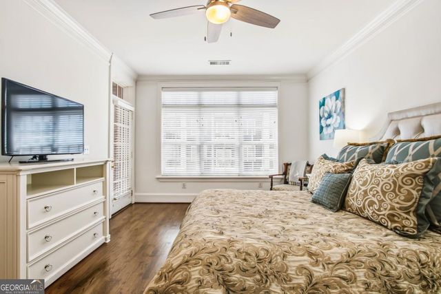 77 Peachtree Place NE 201, Atlanta, GA 30309