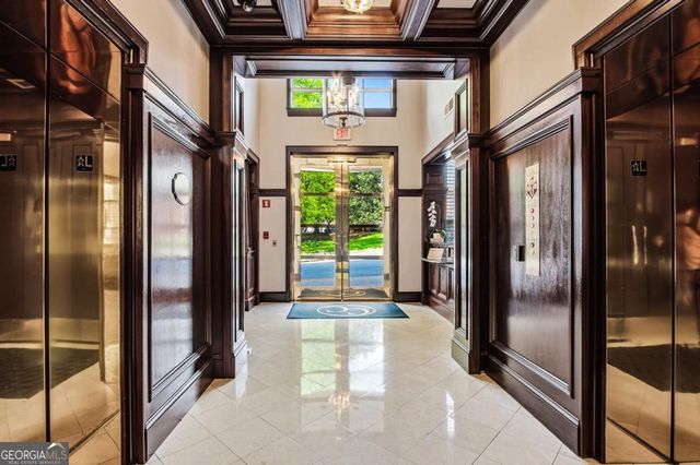 77 Peachtree Place NE 201, Atlanta, GA 30309