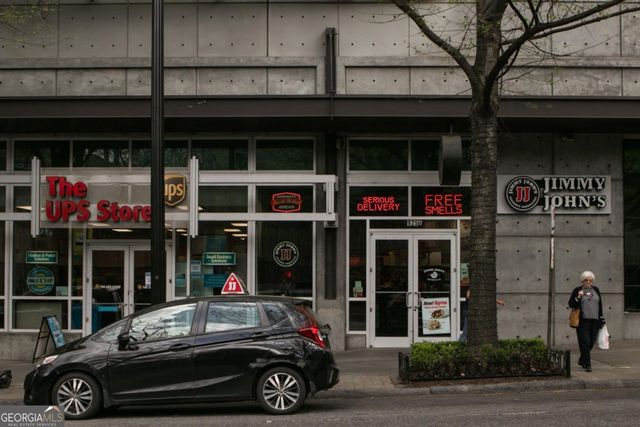 77 Peachtree Place NE 201, Atlanta, GA 30309