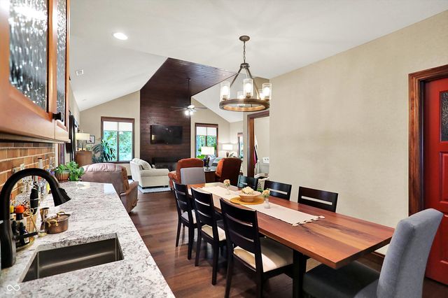 4371 N Banta Road, Bargersville, IN 46106