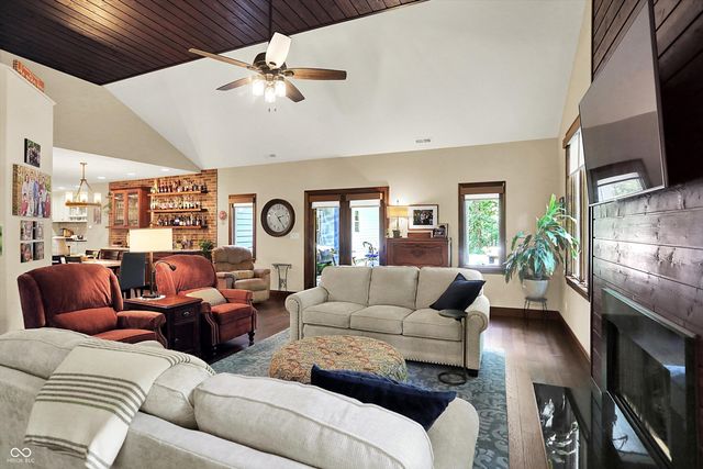 4371 N Banta Road, Bargersville, IN 46106