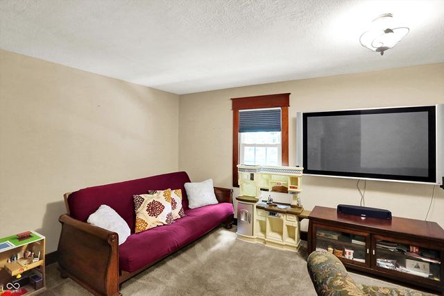 4371 N Banta Road, Bargersville, IN 46106