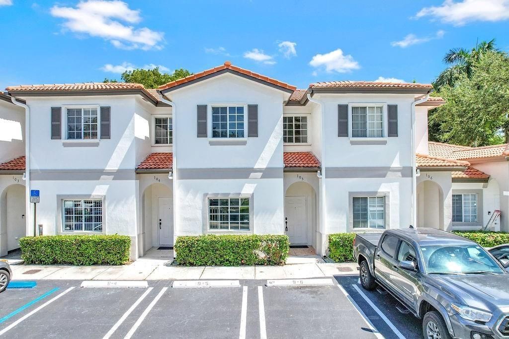 8500 SW 150th Ave 4, Miami, FL 33193