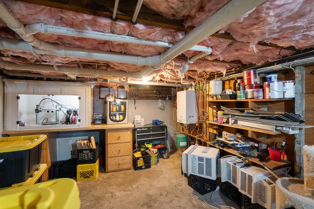 402 Daniel Webster Highway, Merrimack, NH 03054