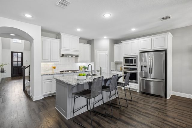 413 Lake Livingston Trail, Mckinney, TX 75071