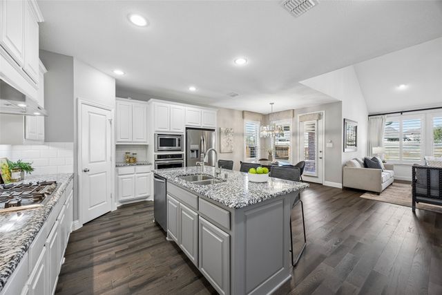 413 Lake Livingston Trail, Mckinney, TX 75071