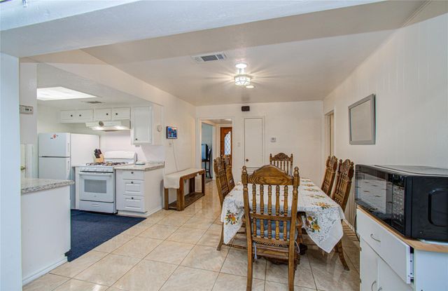 9223 Rockcliff Drive, Houston, TX 77037