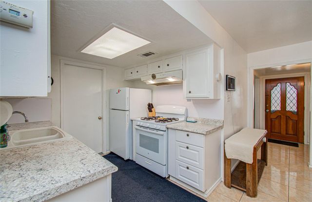 9223 Rockcliff Drive, Houston, TX 77037