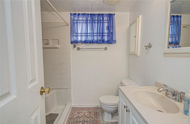 9223 Rockcliff Drive, Houston, TX 77037