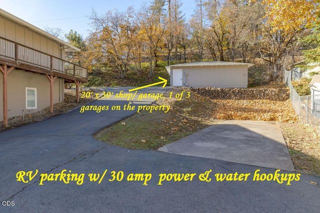 7266 Rogue River Drive, Shady Cove, OR 97539