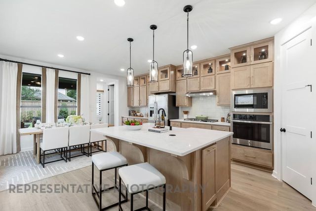 353 Blue Summit BND, Liberty Hill, TX 78642