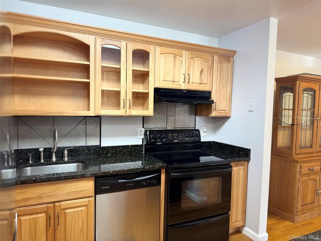 53 Patterson Village Court, Patterson, NY 12563