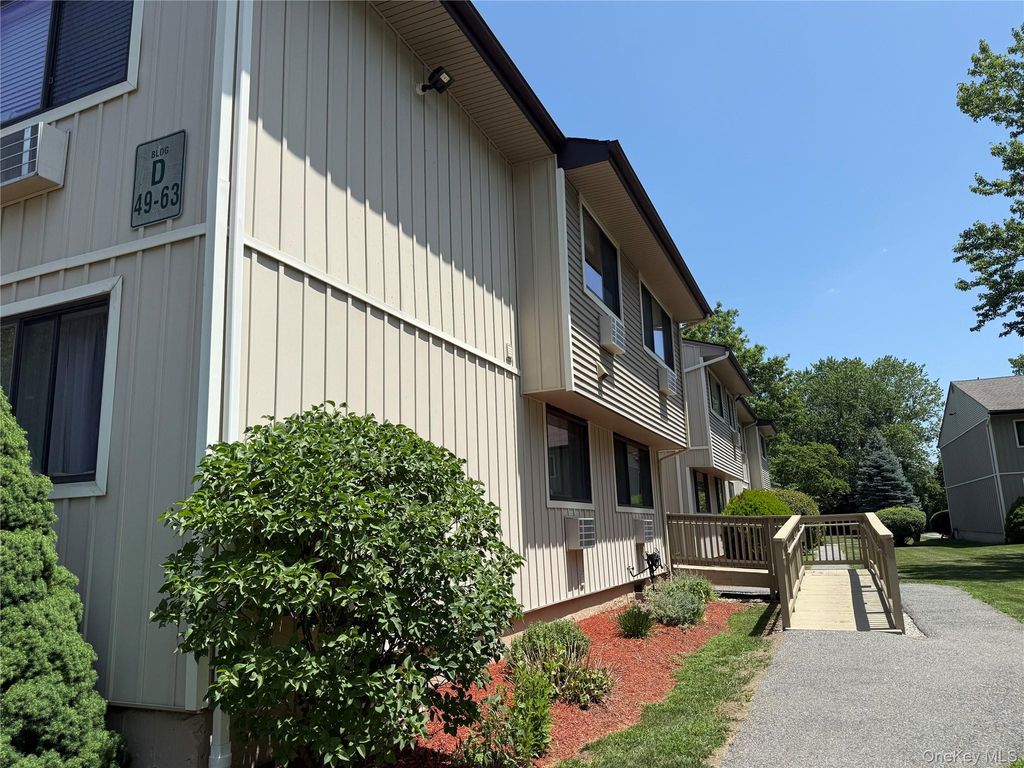 53 Patterson Village Court, Patterson, NY 12563