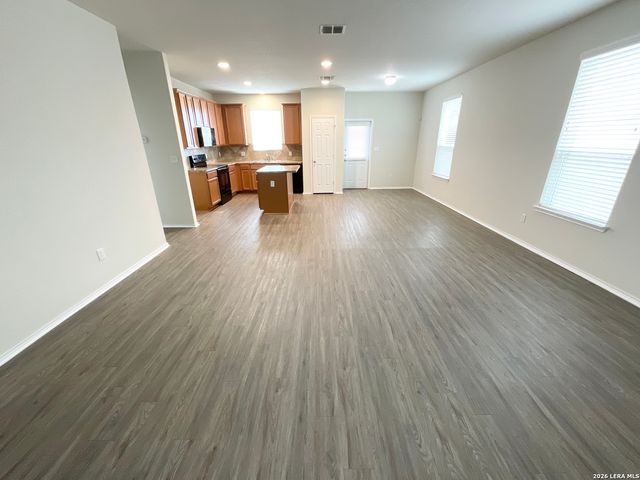 11930 Silent Cyn, San Antonio, TX 78254