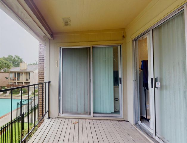 700 Thicket Lane 106, Houston, TX 77079