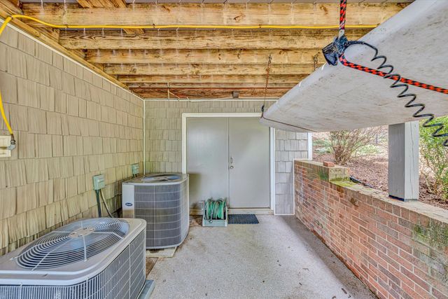1230 Nature LN # 1, Union Hall, VA 24176