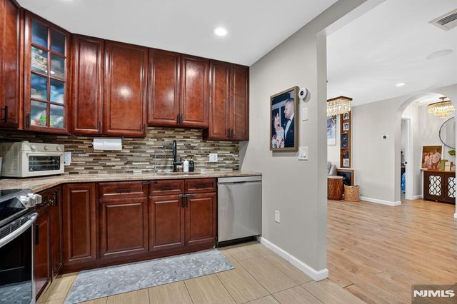 2 Ann Street 308, Clifton, NJ 07013