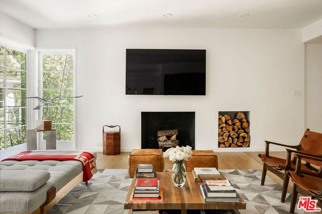 2410 Nichols Canyon Road, Los Angeles, CA 90046